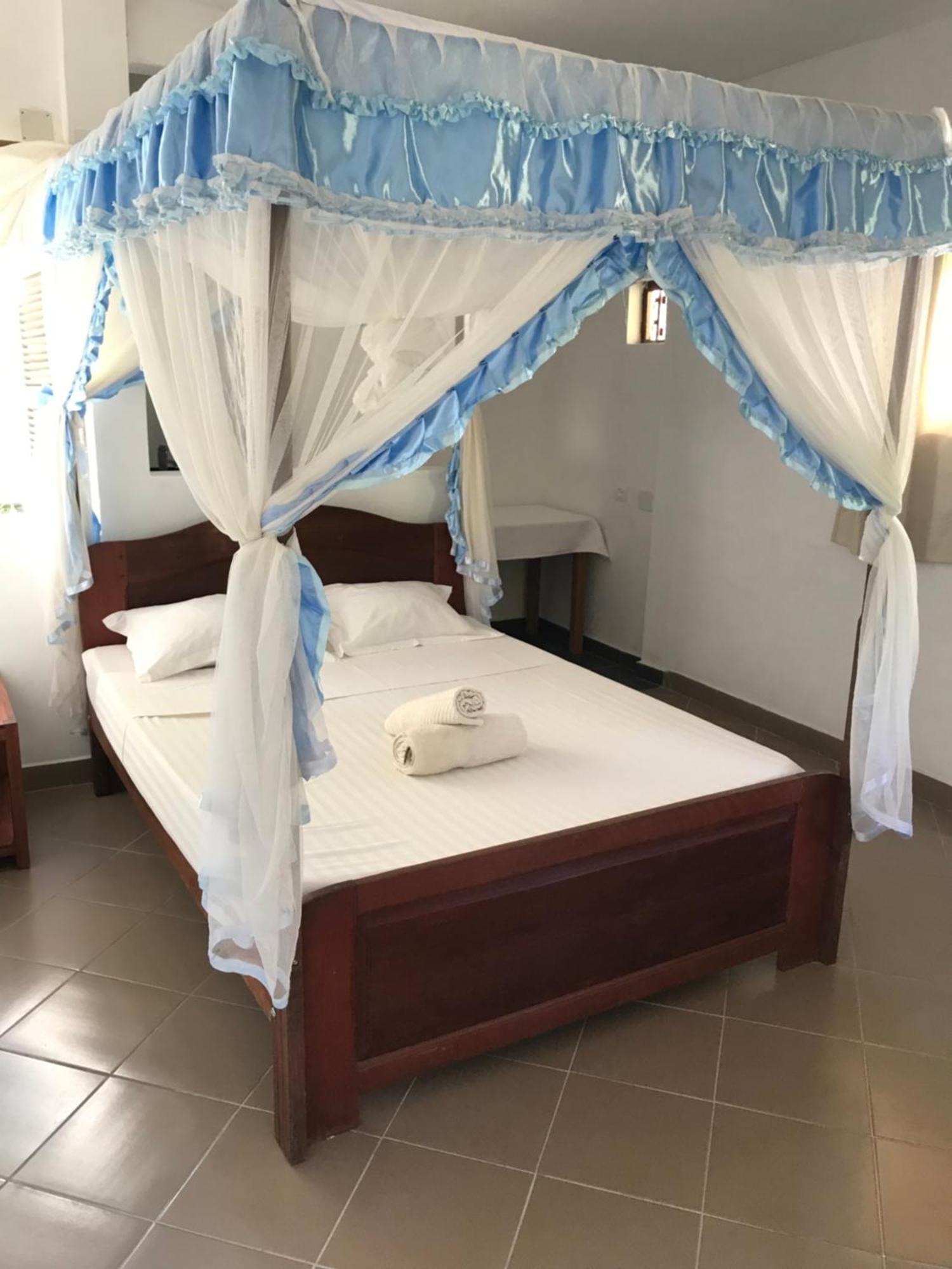 Hotel Le Lagon Foulpointe Exterior photo