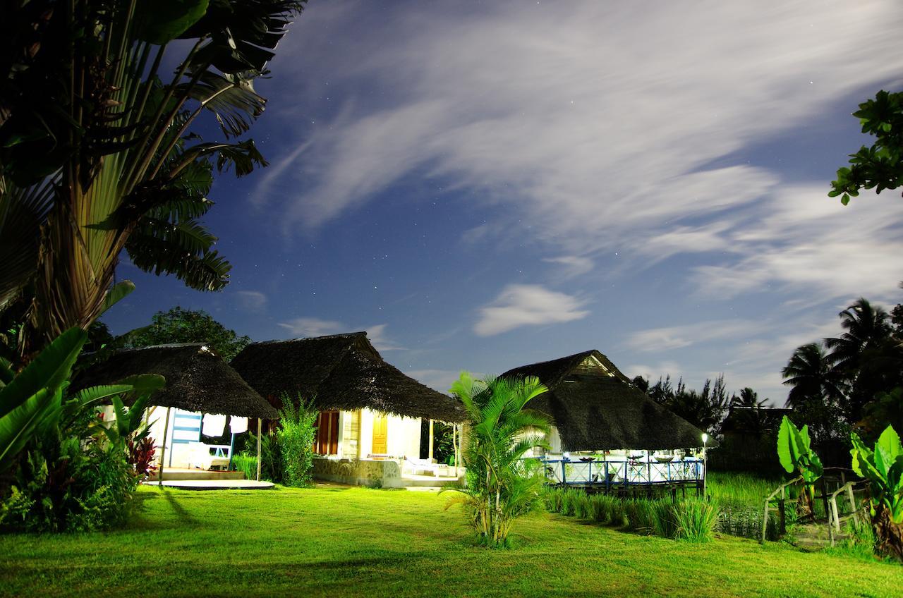 Hotel Le Lagon Foulpointe Exterior photo